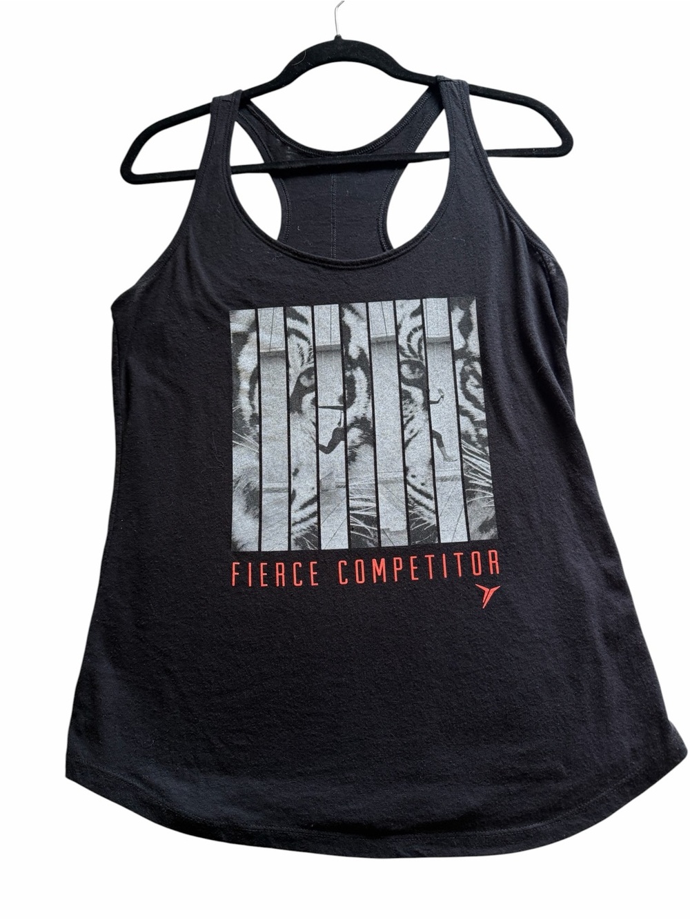 Old Navy Active Fierce Competitor Racerback Tank Top Size M